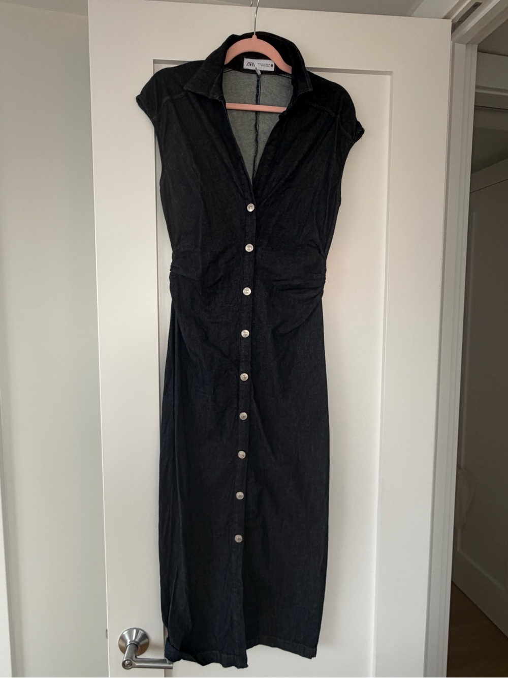 Zara Black Button-Front Midi Shirt Dress with Collar
